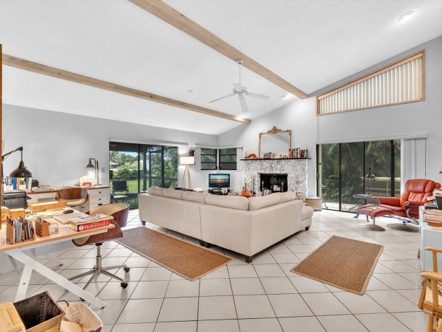 Home for sale at 3537 Lakeview Drive - photo 6631906