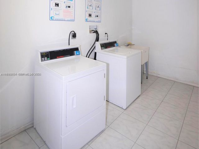 1-bedroom condo for sale in Sunny Isles Beach -  - MondialRealty