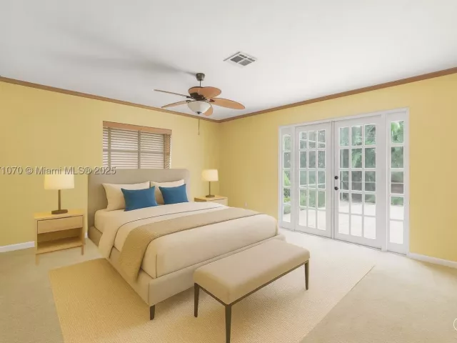 5-bedroom home for sale in Pompano Beach - 3260 Lakeview Dr - MondialRealty