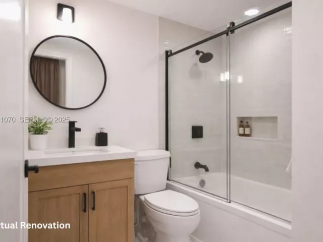 5-bedroom home for sale in Pompano Beach - 3260 Lakeview Dr - MondialRealty