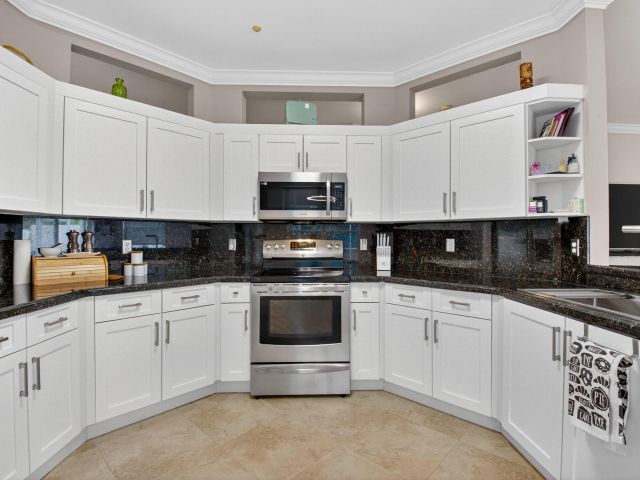 Home for sale at 9506 Fox Trot Lane - photo 6644251