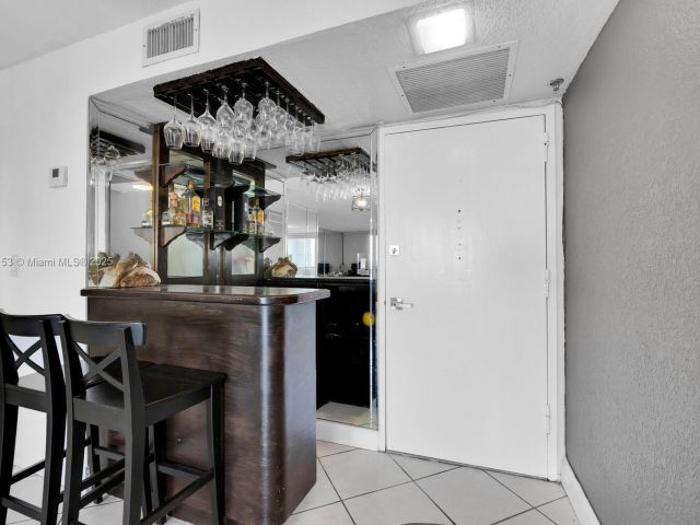 Apartment for rent  Unit #311 - photo 7438281