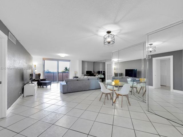 Apartment for rent  Unit #311 - photo 7438283