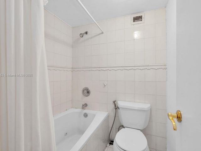 Apartment for rent  Unit #311 - photo 7438291