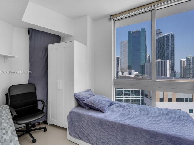 Apartment for sale  Unit #1601 - photo 6630023