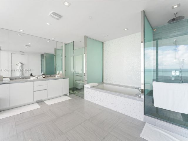 Apartment for sale  Unit #805 - photo 6633963