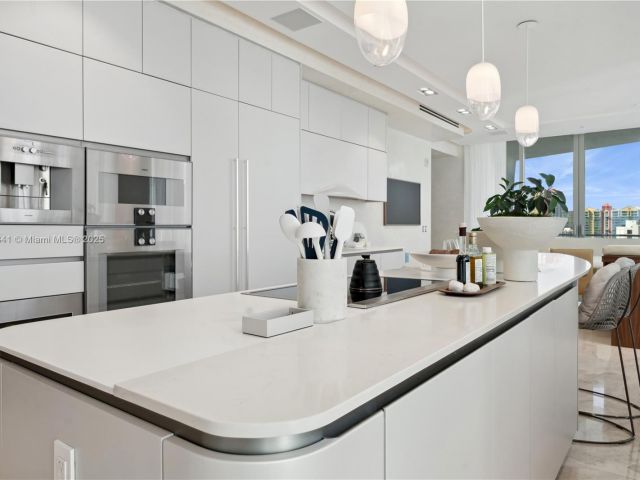 Apartment for sale  Unit #805 - photo 6633967