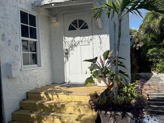 Home for rent at 820 30th Street - photo 6656400