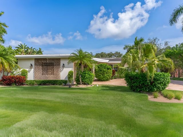 Home for rent at 98 SW 8th Avenue - photo 6644046