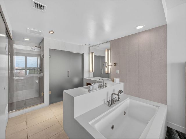 Apartment for sale  Unit #2106 - photo 6633917