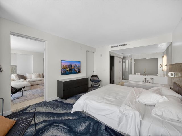 Apartment for sale  Unit #2106 - photo 6633920