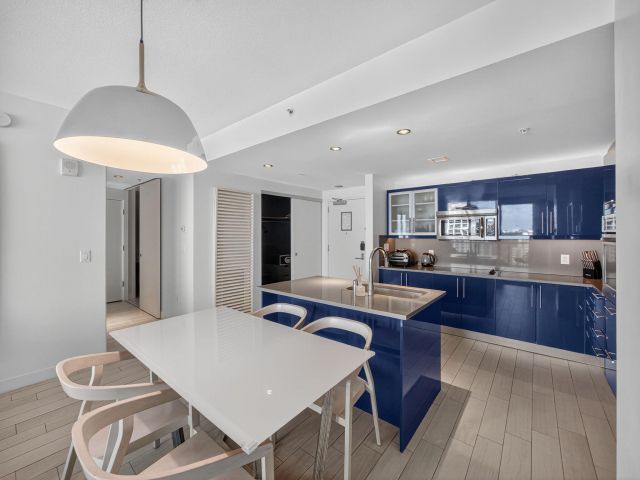 Apartment for sale  Unit #2106 - photo 6633922