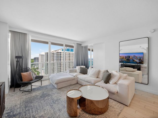 Apartment for sale  Unit #2106 - photo 6633925