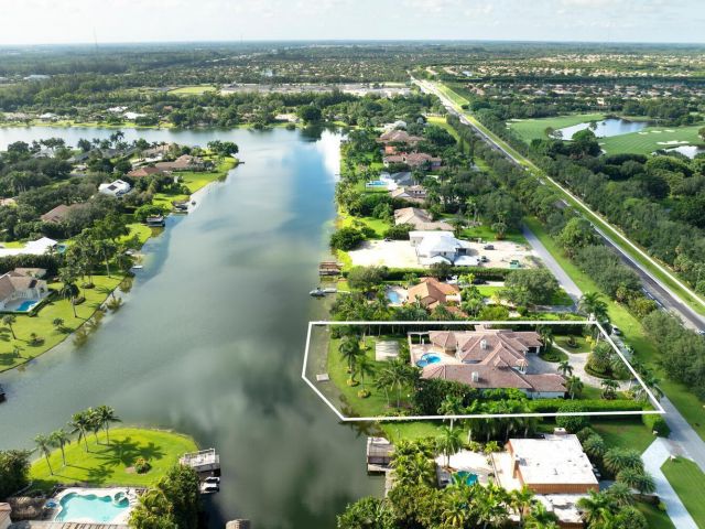 Home for sale at 9006 Wendy Lane W - photo 6660645