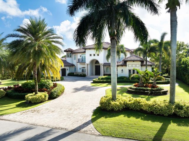 Home for sale at 9006 Wendy Lane W - photo 6660650