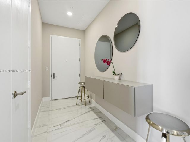 Apartment for sale  Unit #3705 - photo 6633634