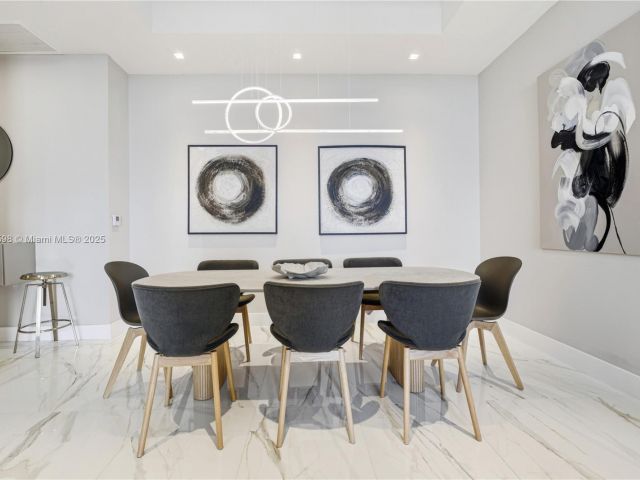 Apartment for sale  Unit #3705 - photo 6633636