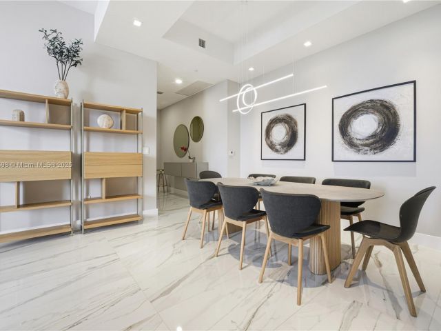 Apartment for sale  Unit #3705 - photo 6633637