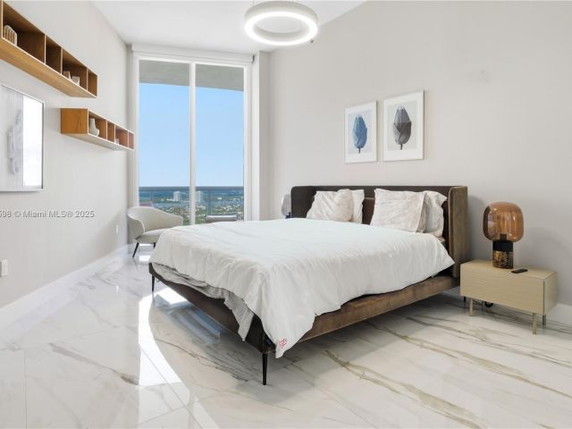 Apartment for sale  Unit #3705 - photo 6676976