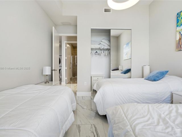 Apartment for sale  Unit #3705 - photo 6676978