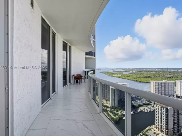 2-bedroom condo for sale in Sunny Isles Beach - 16001 Collins Ave 3705 - MondialRealty