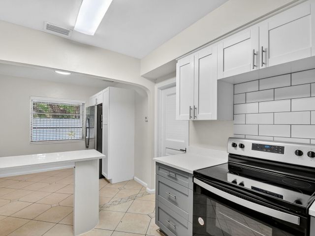 Home for rent at 5009 Spruce Avenue - photo 6635268