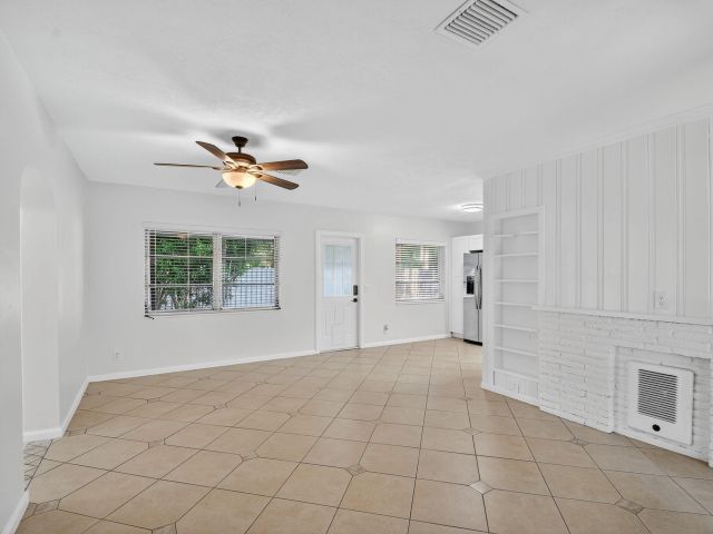 Home for rent at 5009 Spruce Avenue - photo 6635279