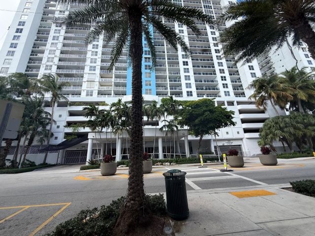 Apartment for sale  Unit #Ph-6 - photo 6637731