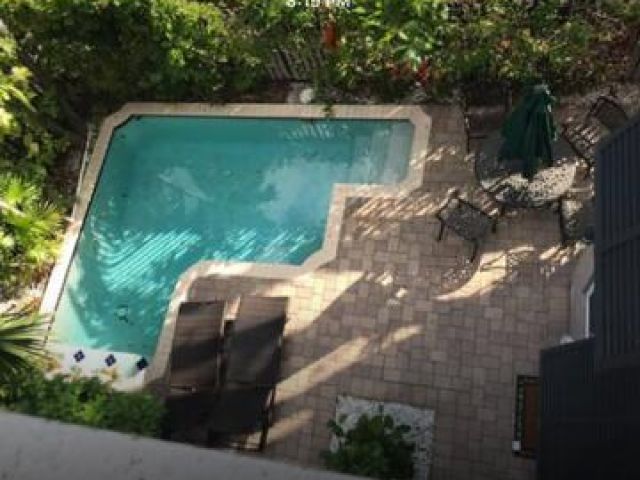 Home for rent at 519 SW 5th Avenue 519a - photo 6642573