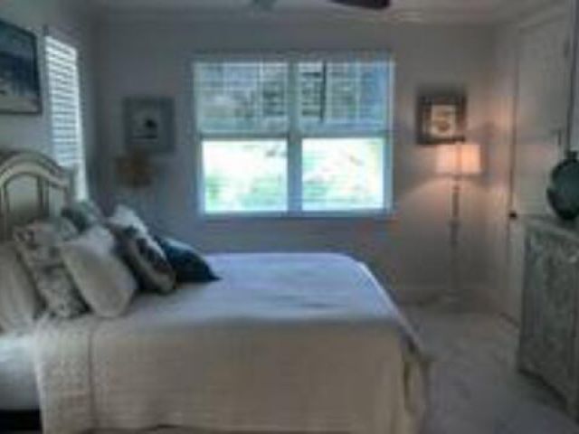 Home for rent at 519 SW 5th Avenue 519a - photo 6642574