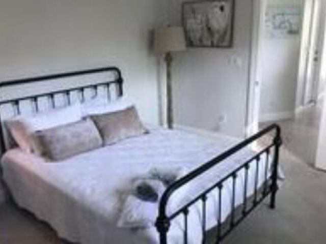 Home for rent at 519 SW 5th Avenue 519a - photo 6642575