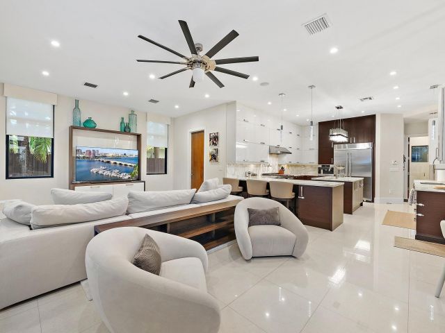 Home for sale at 2832 NE 21st Court - photo 6642547