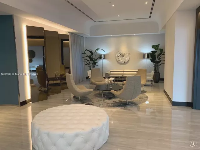 2-bedroom condo for sale in Sunny Isles Beach - 16425 Collins Ave 512 - MondialRealty