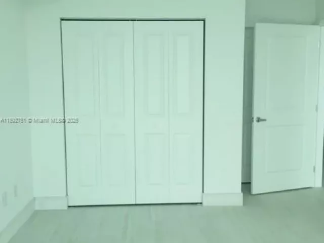 2-bedroom condo for rent in Sunny Isles Beach - 400 Sunny Isles Blvd 1621 - MondialRealty