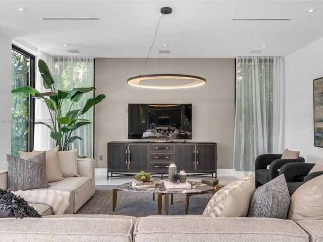 Home for rent at 124 Park Dr 0 - photo 6698776