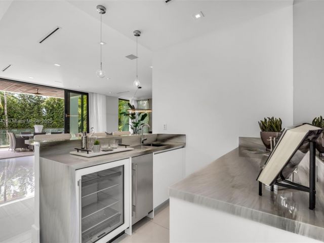 Home for rent at 124 Park Dr 0 - photo 6698782