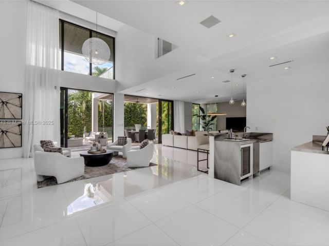 Home for rent at 124 Park Dr 0 - photo 6698785