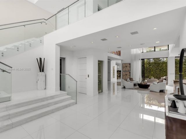 Home for rent at 124 Park Dr 0 - photo 6698788