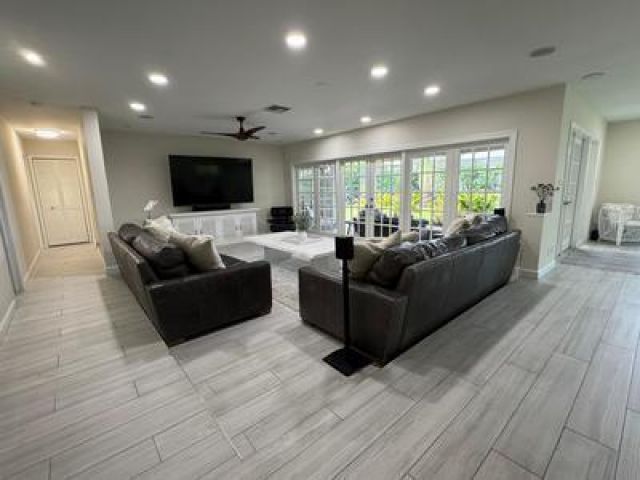 Home for sale at 3127 Lakeview Boulevard - photo 6634835