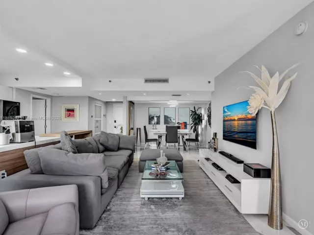 Apartment for sale  Unit #511 - photo 6634736