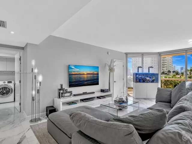 Apartment for sale  Unit #511 - photo 6634740