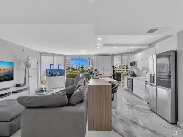 Apartment for sale  Unit #511 - photo 6634741