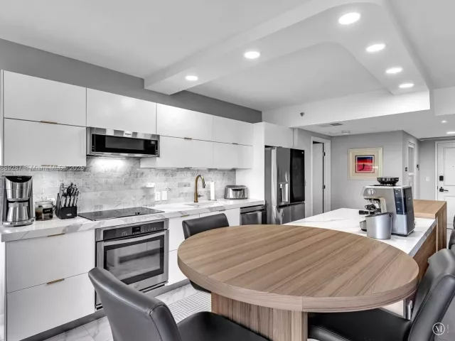 Apartment for sale  Unit #511 - photo 6634726