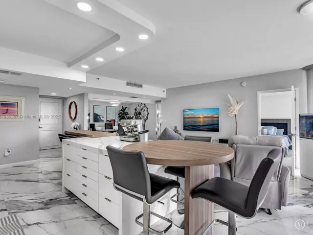 Apartment for sale  Unit #511 - photo 6634728