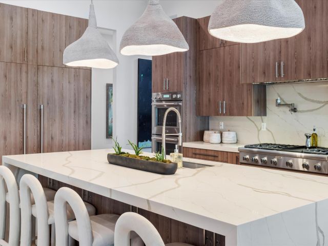 Home for sale at 501 NW 9th Street - photo 6677784