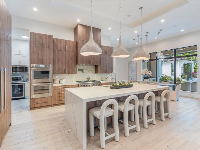 Home for sale at 501 NW 9th Street - photo 6677785