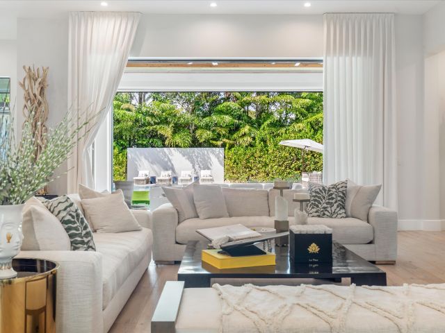 Home for sale at 501 NW 9th Street - photo 6677790