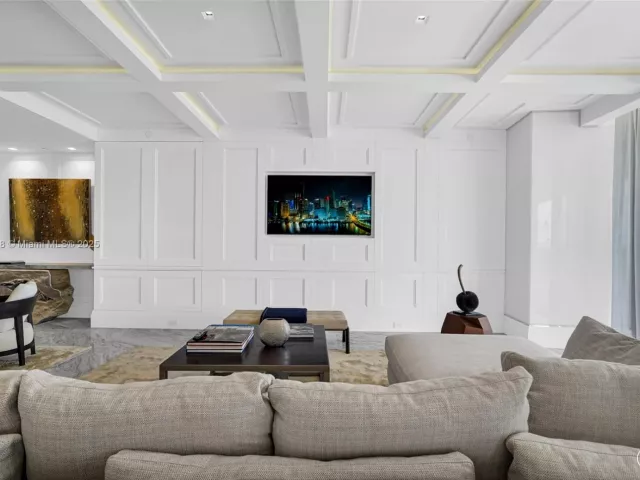 3-bedroom condo for sale in Bal Harbour - 9701 Collins Ave 2104S - MondialRealty