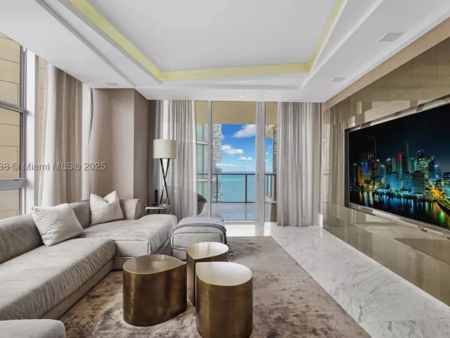3-bedroom condo for sale in Bal Harbour - 9701 Collins Ave 2104S - MondialRealty