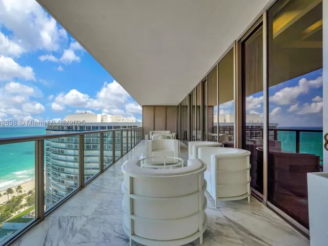 3-bedroom condo for sale in Bal Harbour - 9701 Collins Ave 2104S - MondialRealty